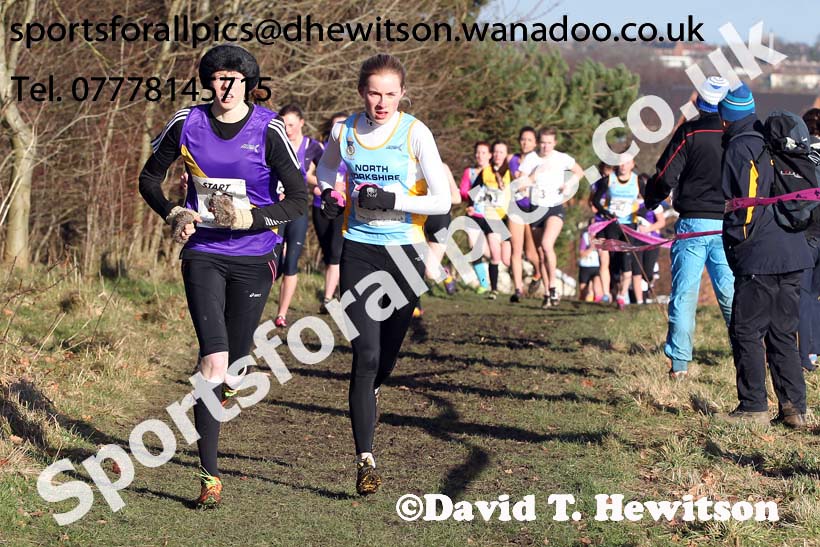 Senior girls 2. Photo: David T. Hewitson/Sports for All Pics